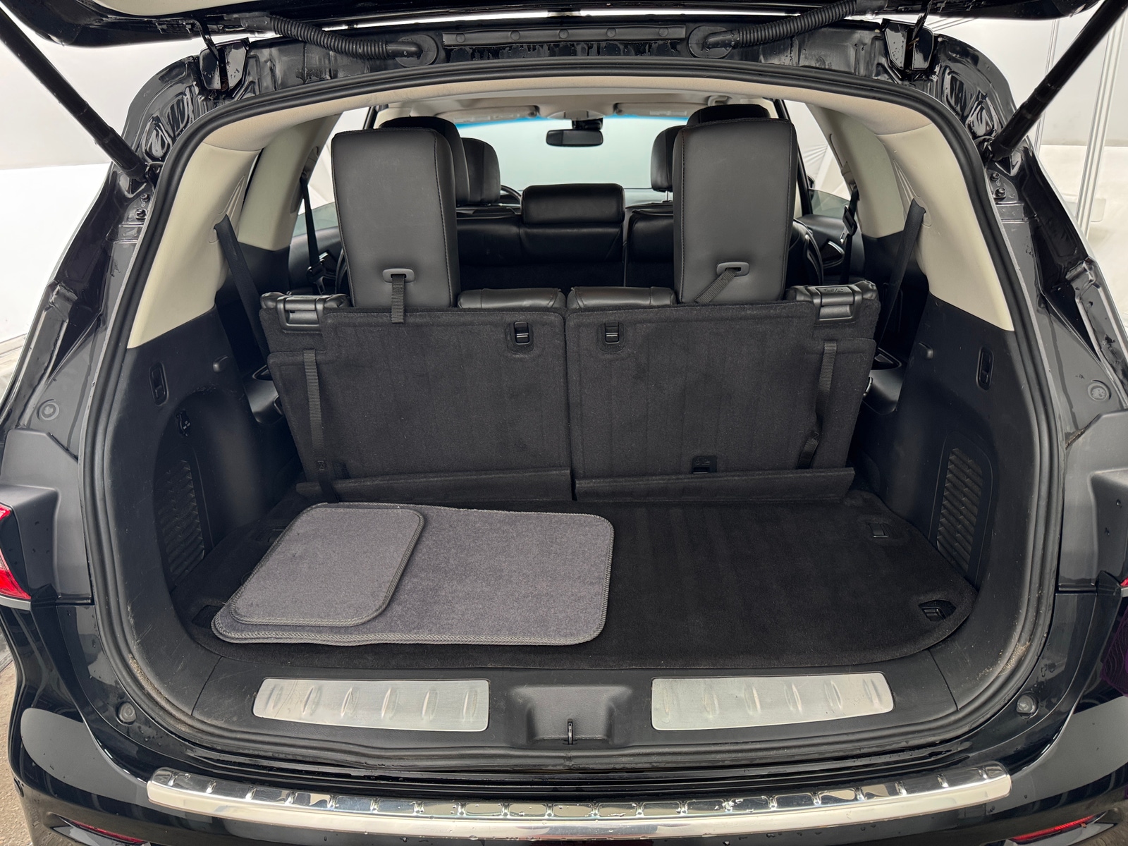 Thumbnail: 2015 INFINITI QX60 - 6