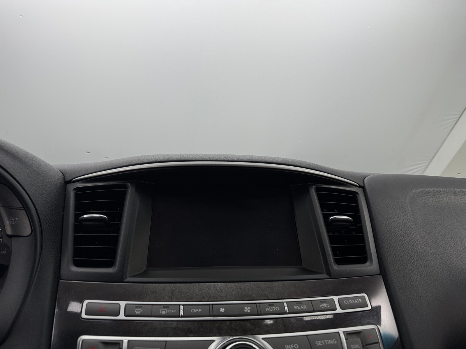 Thumbnail: 2015 INFINITI QX60 - 3