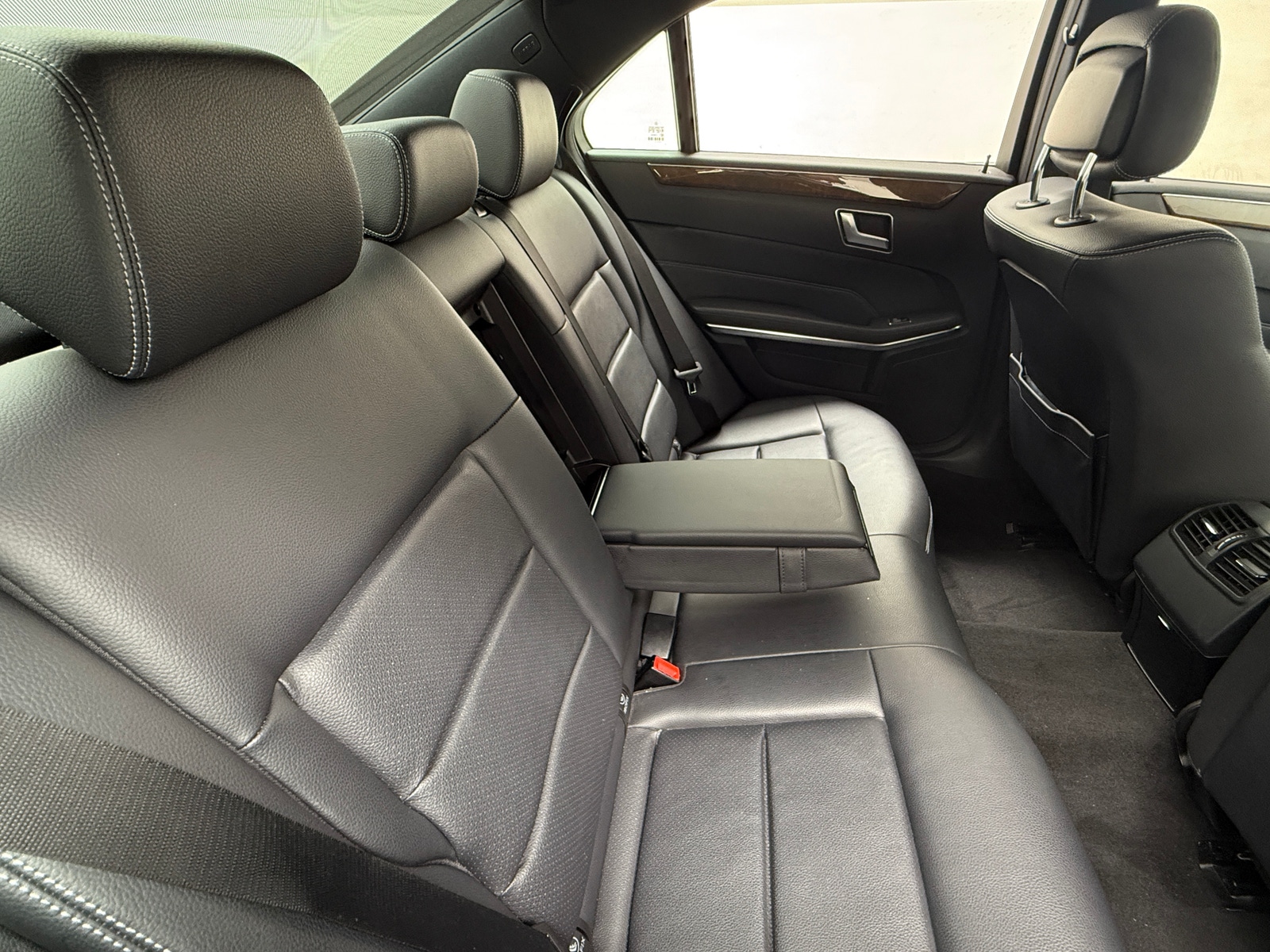 Thumbnail: 2014 Mercedes-Benz E-Class - 5