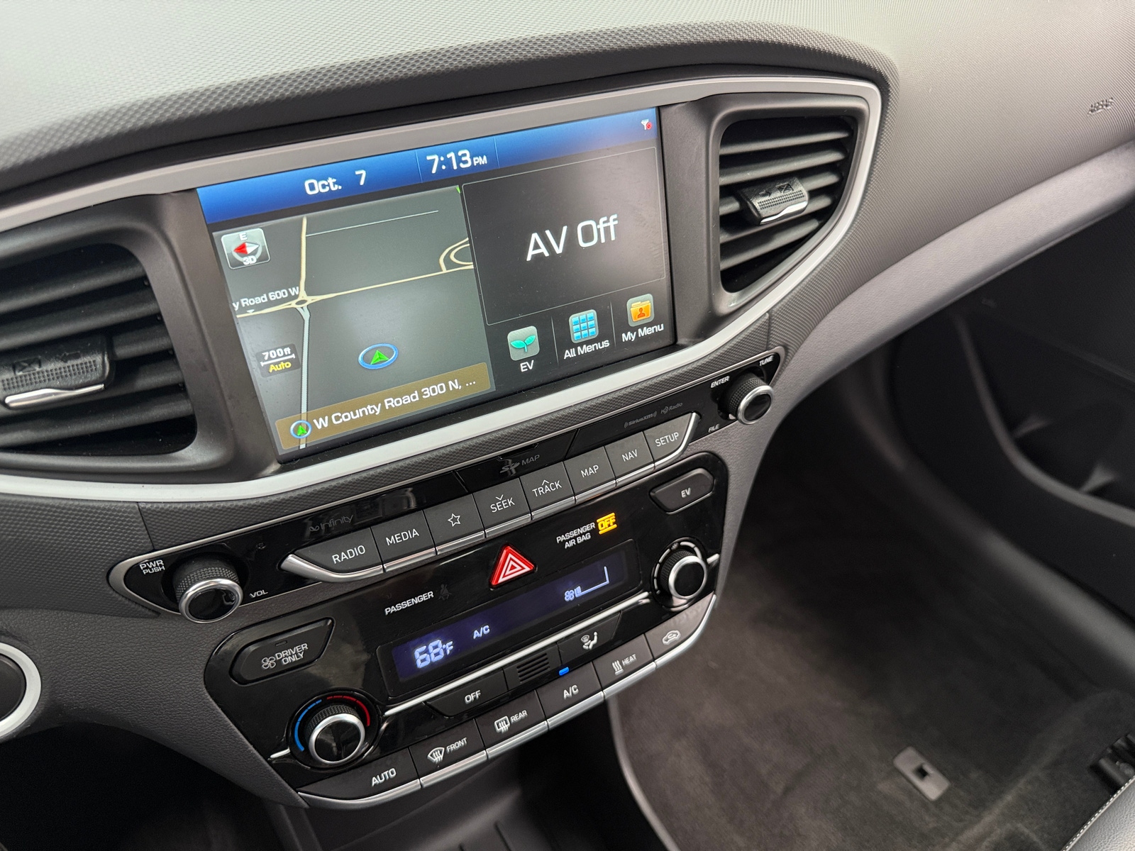 Thumbnail: 2019 Hyundai Ioniq - 3