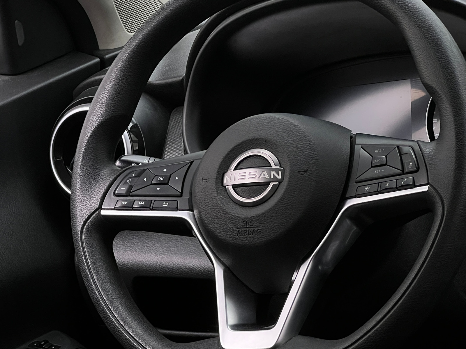 Thumbnail: 2024 Nissan Kicks - 5