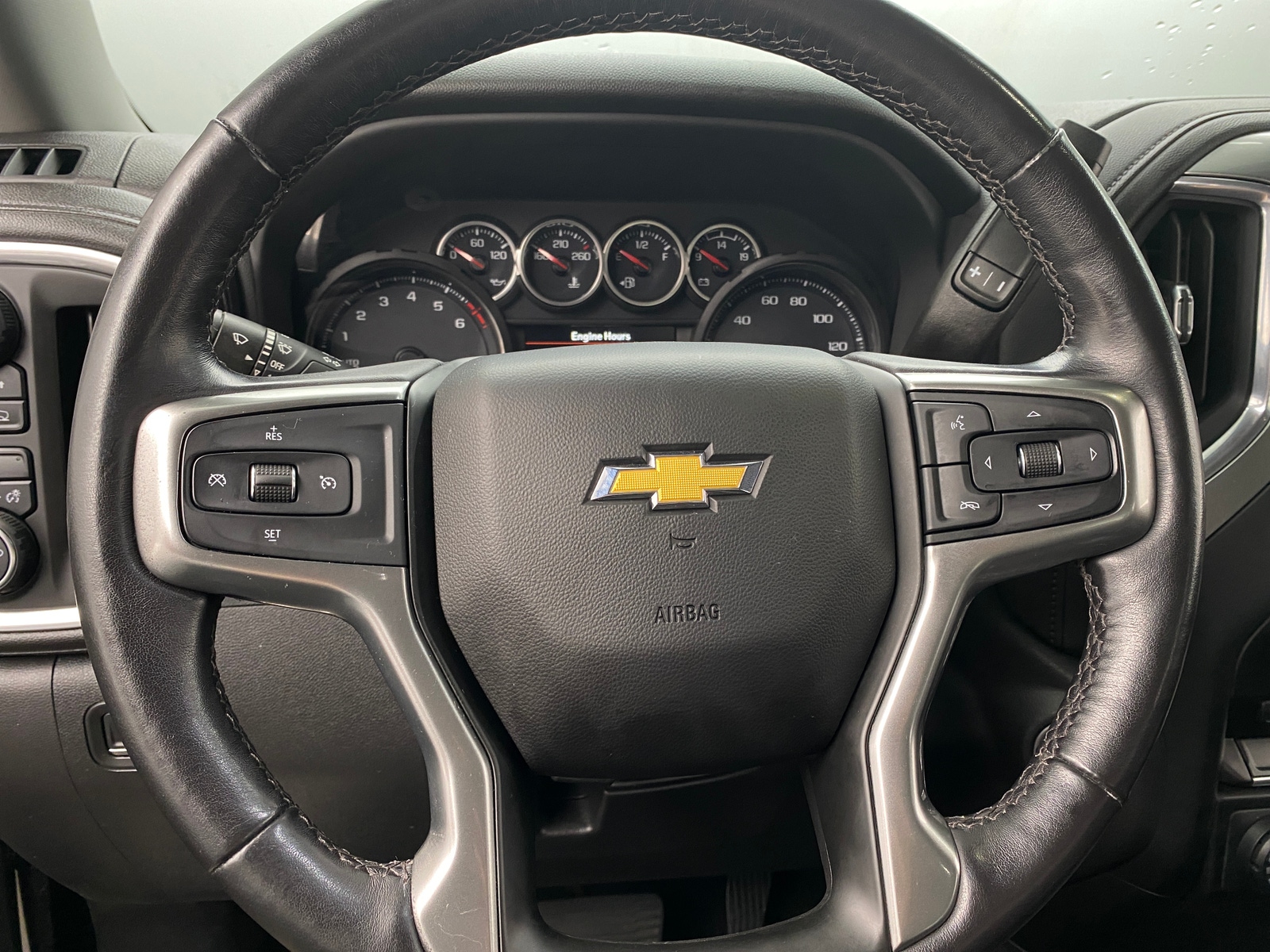 Thumbnail: 2022 Chevrolet Silverado 1500 - 5