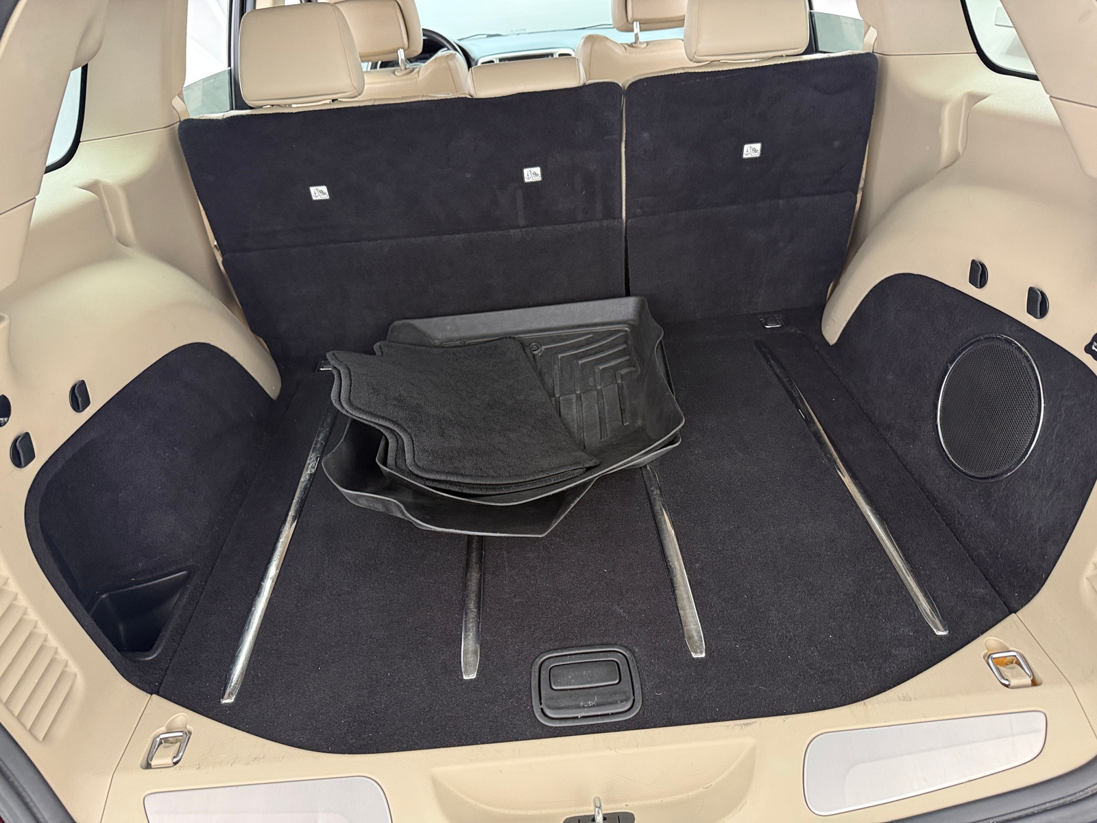 Thumbnail: 2013 Jeep Grand Cherokee - 6