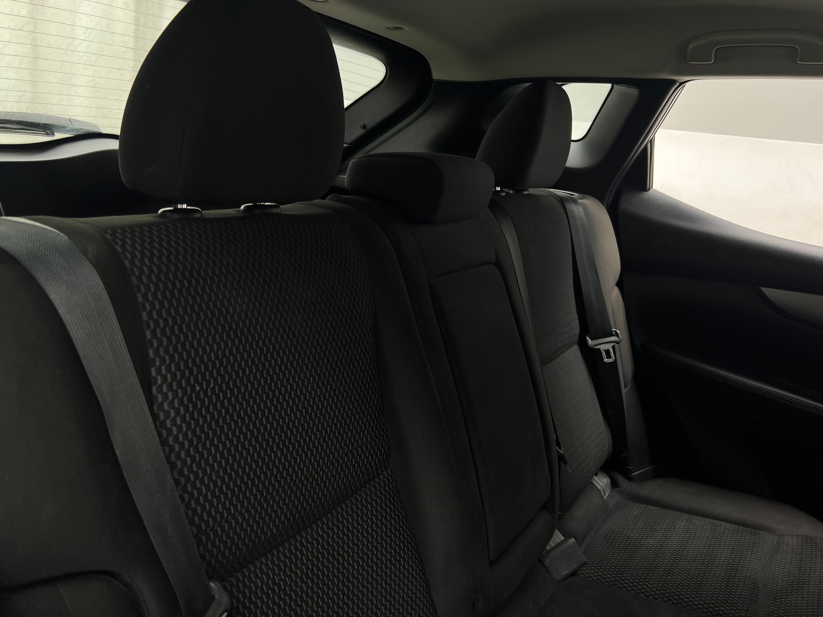 Thumbnail: 2021 Nissan Rogue Sport - 6