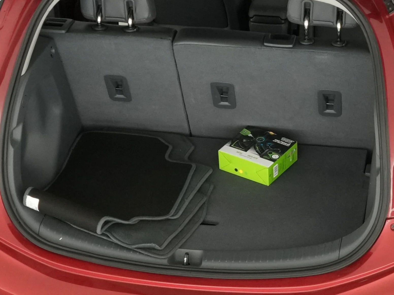 Thumbnail: 2017 Chevrolet Bolt EV - 6