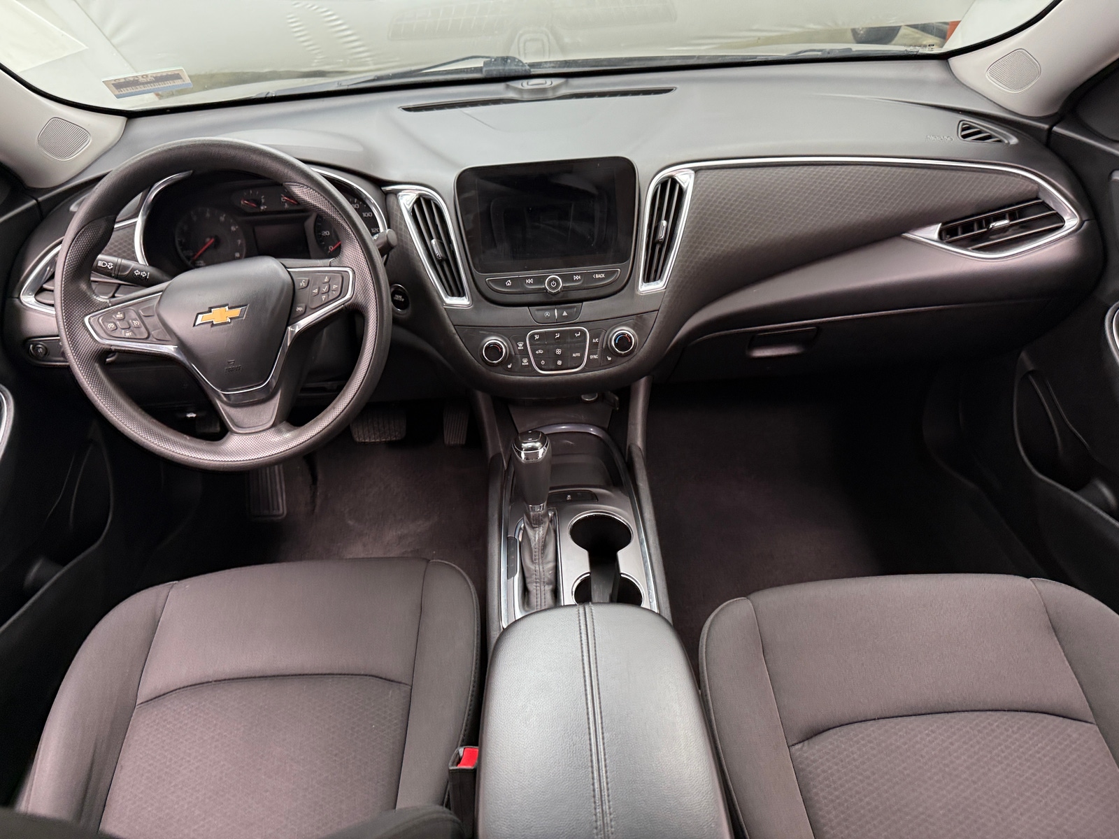 Thumbnail: 2020 Chevrolet Malibu - 3