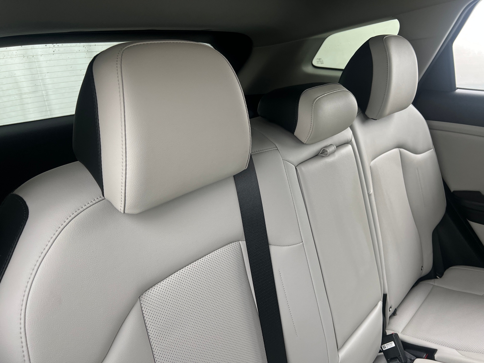 Thumbnail: 2023 Kia Sportage - 5