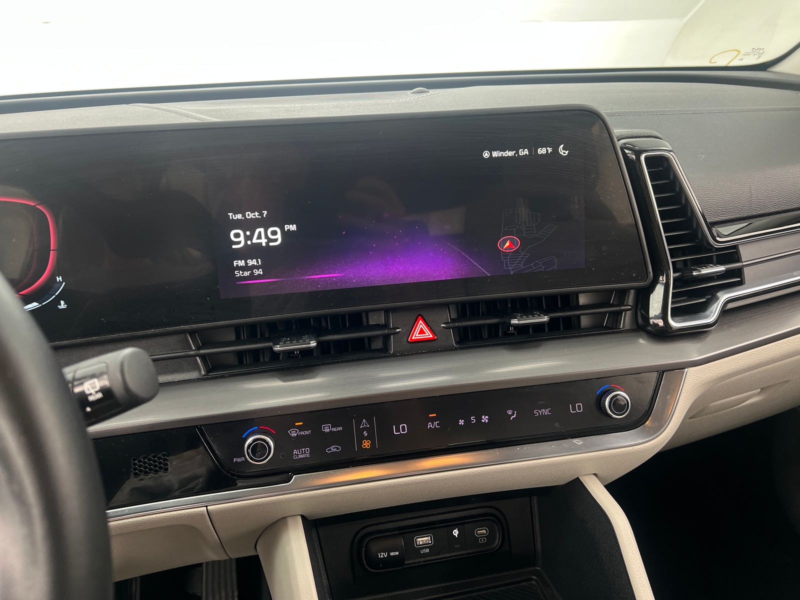 Thumbnail: 2023 Kia Sportage - 3