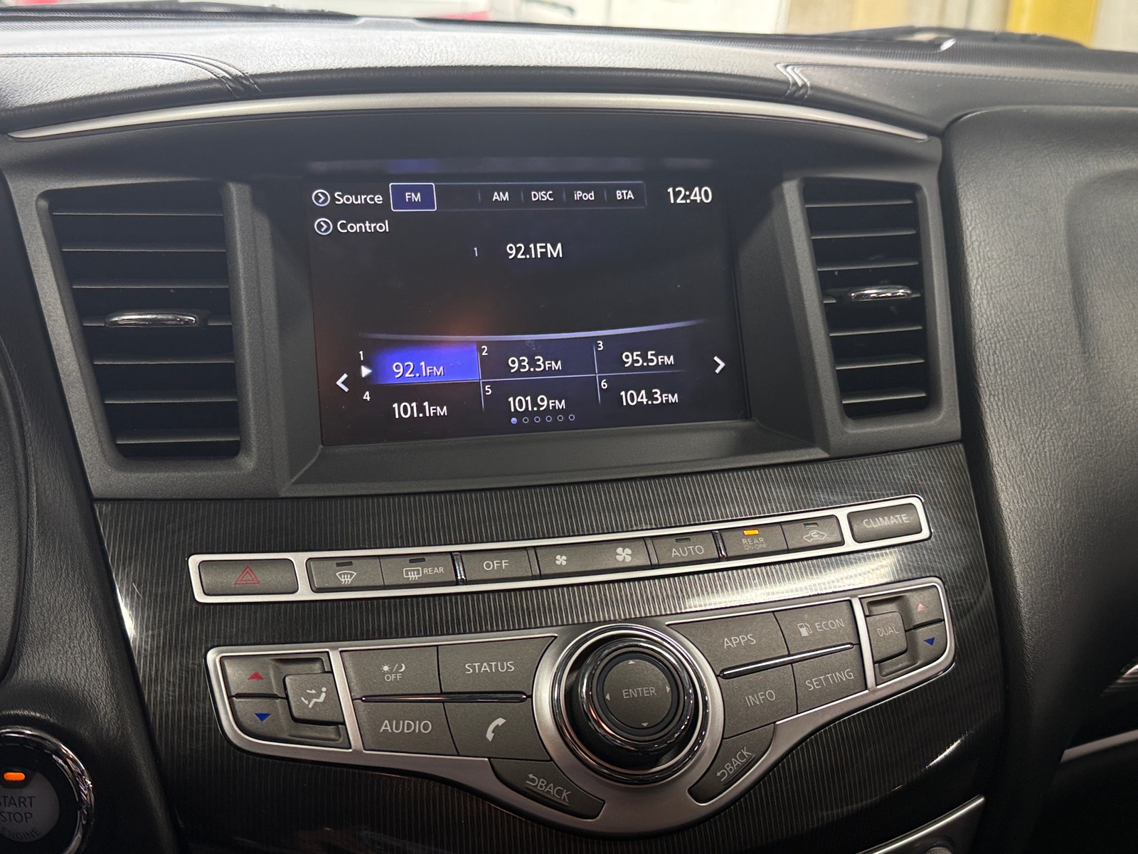 Thumbnail: 2017 INFINITI QX60 - 3