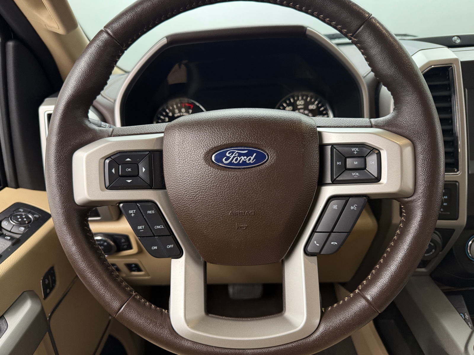Thumbnail: 2018 Ford Econoline - 4