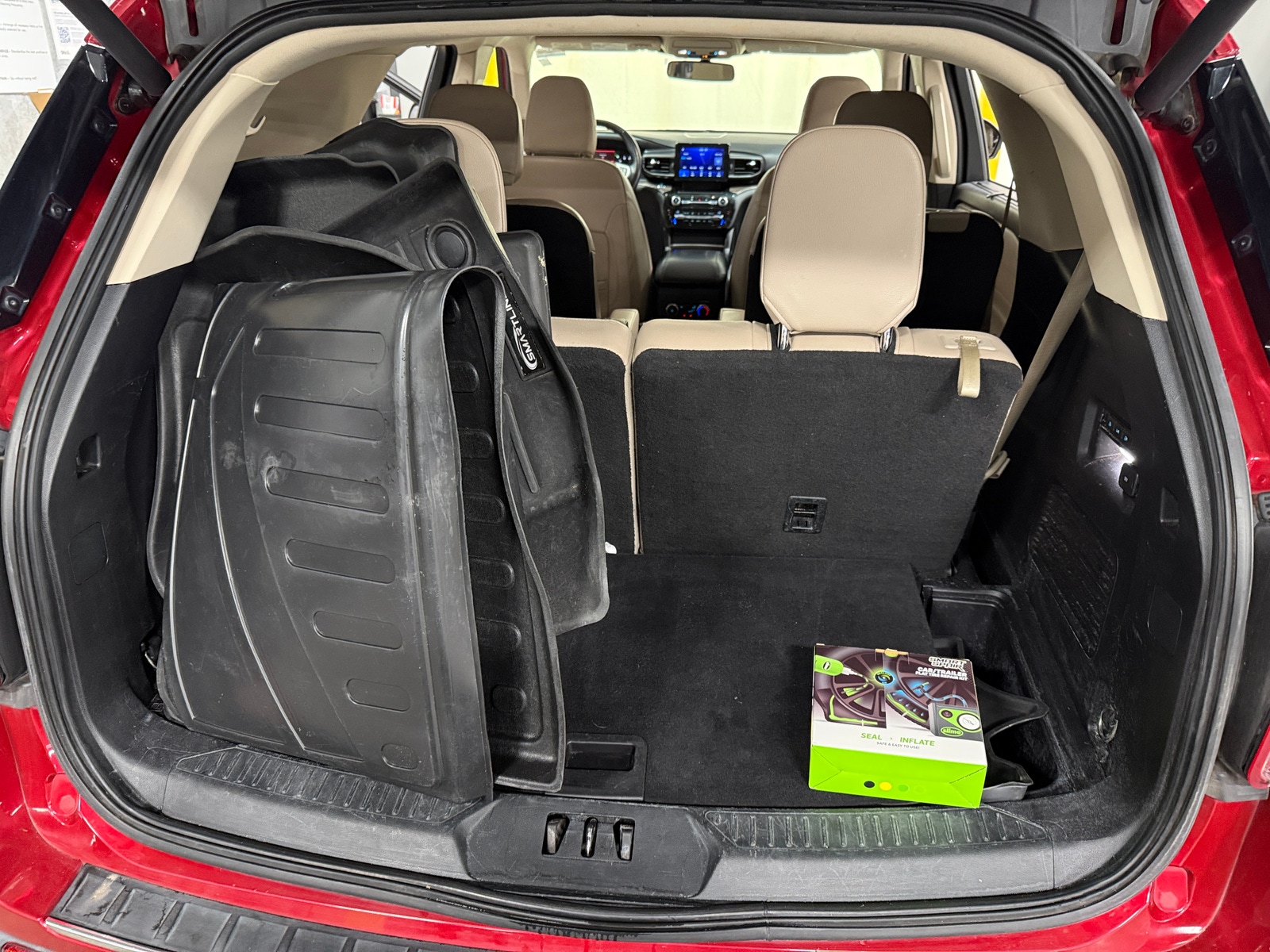 Thumbnail: 2021 Ford Explorer - 6
