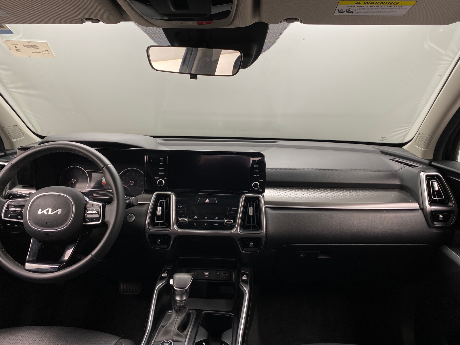 Thumbnail: 2023 Kia Sorento - 2