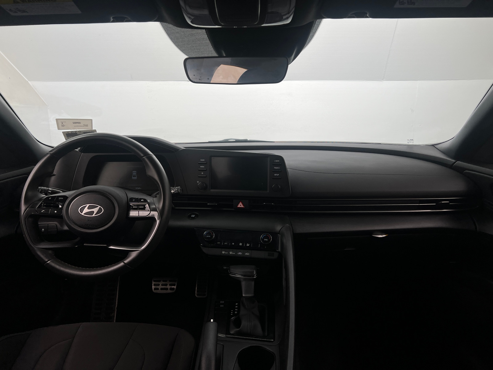 Thumbnail: 2025 Hyundai Elantra - 3