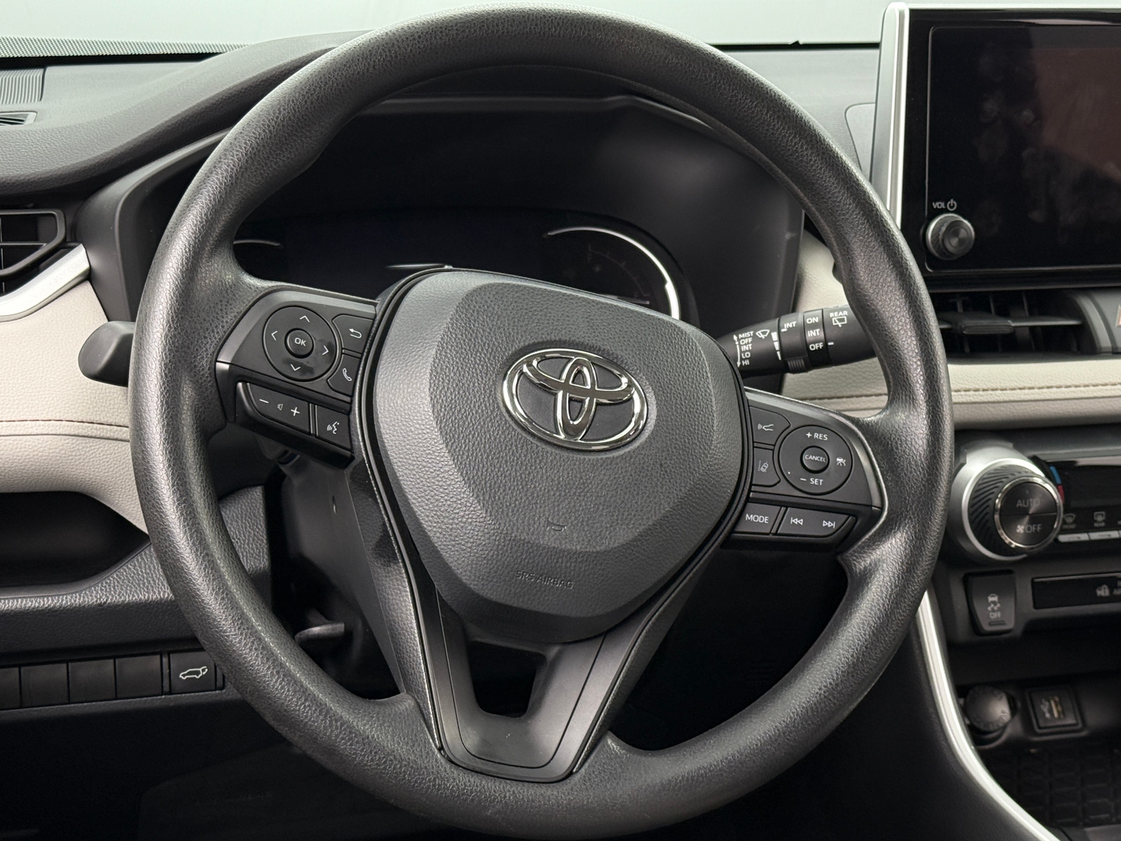 Thumbnail: 2023 Toyota RAV4 - 5