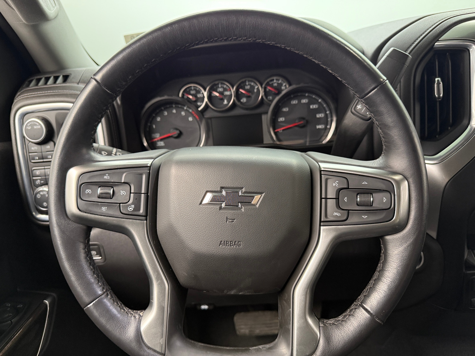 Thumbnail: 2021 Chevrolet Silverado 1500 - 5