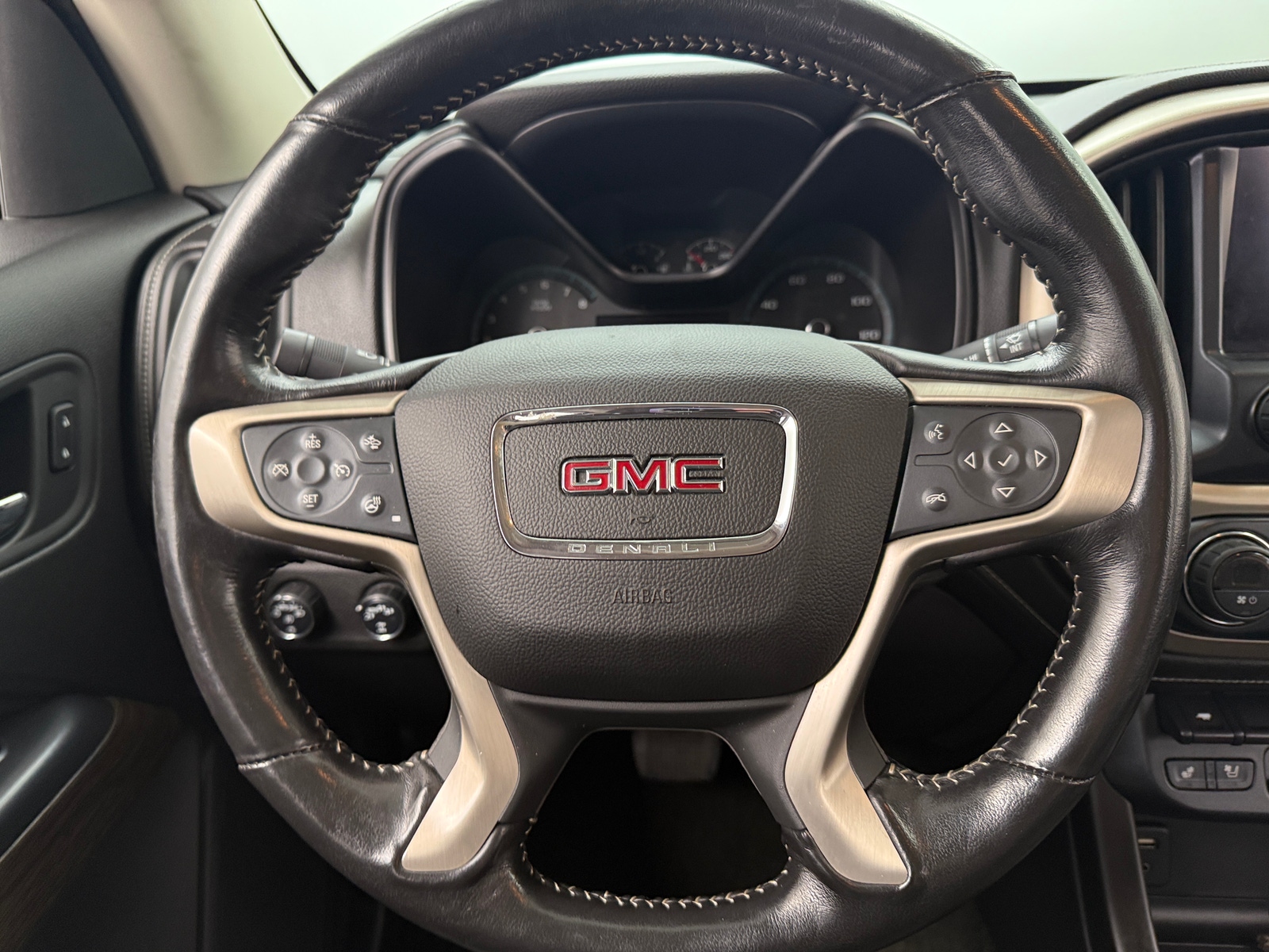 Thumbnail: 2017 GMC Canyon - 4