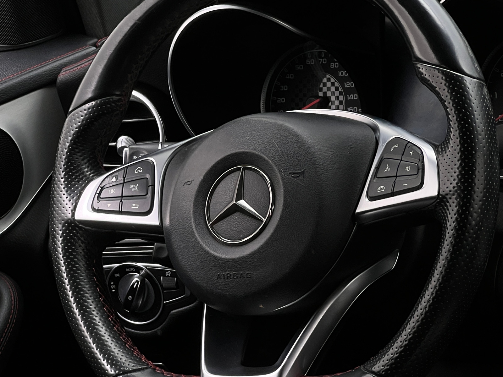 Thumbnail: 2017 Mercedes-Benz GLC - 4