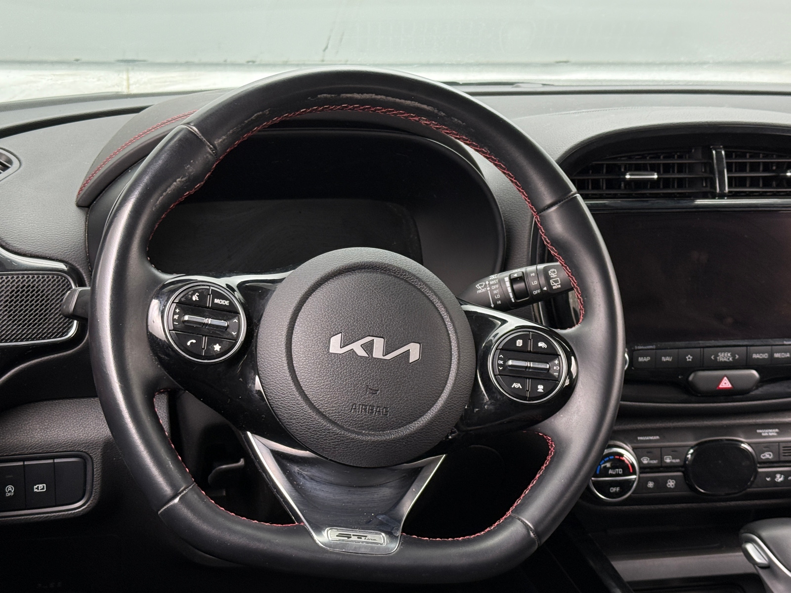 Thumbnail: 2023 Kia Soul - 4