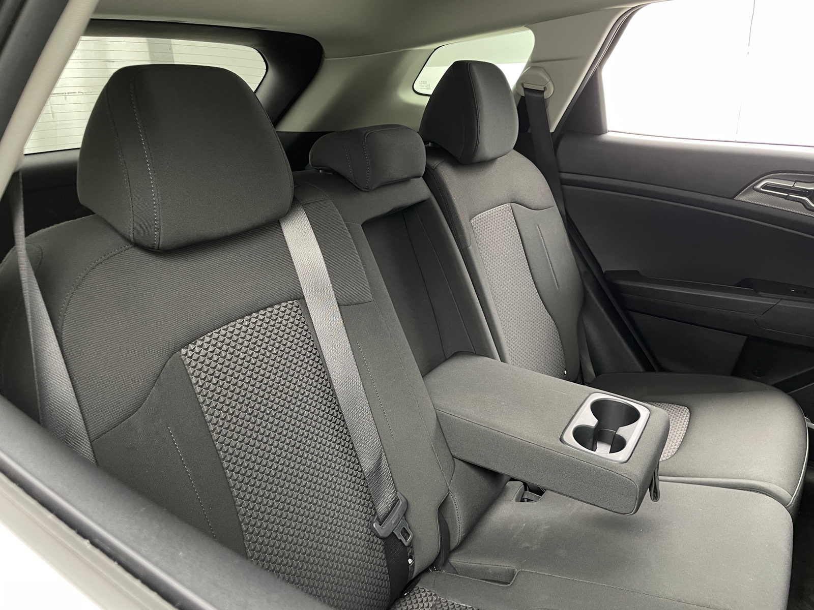 Thumbnail: 2024 Kia Sportage - 6