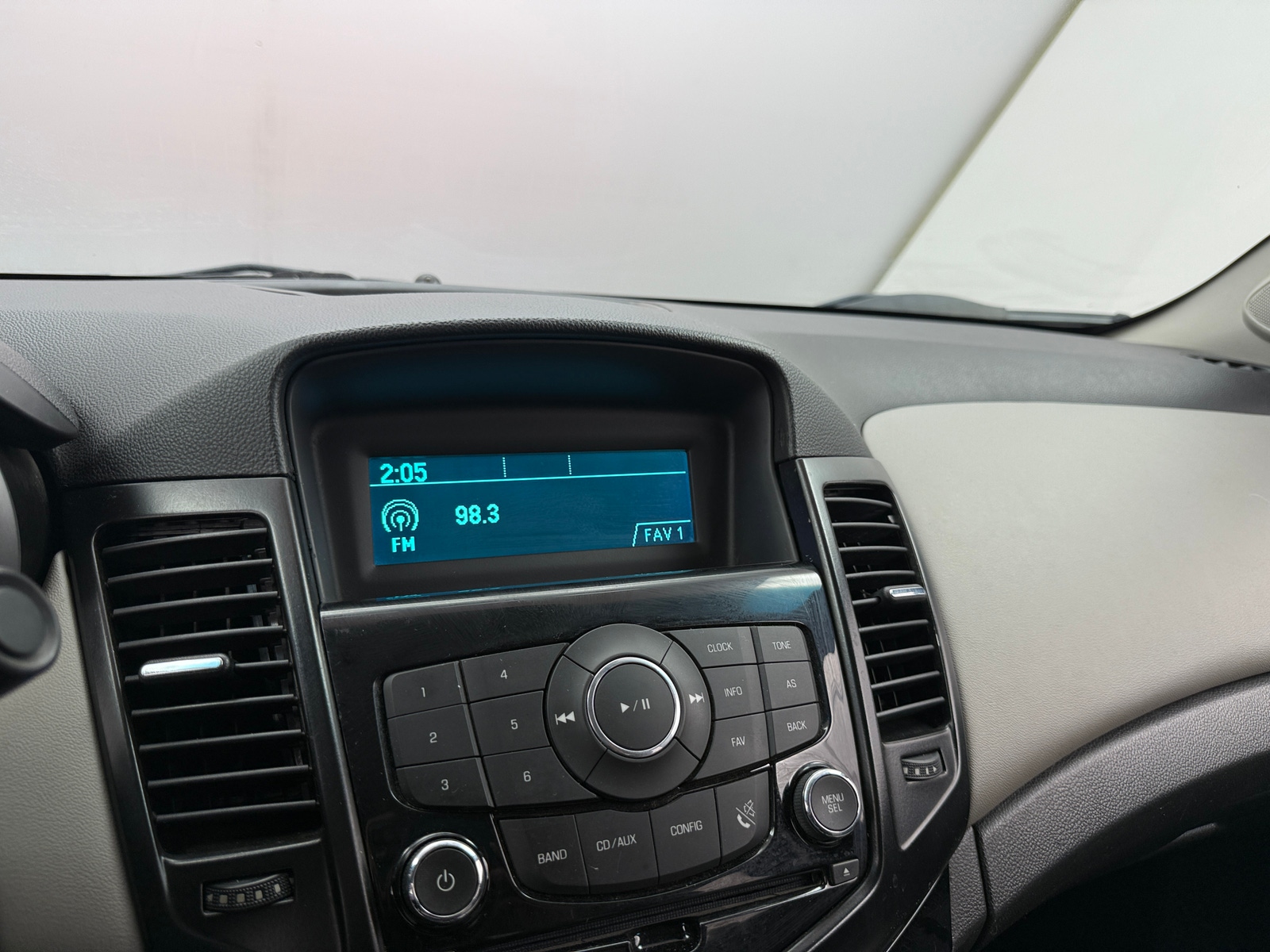 Thumbnail: 2014 Chevrolet Cruze - 4