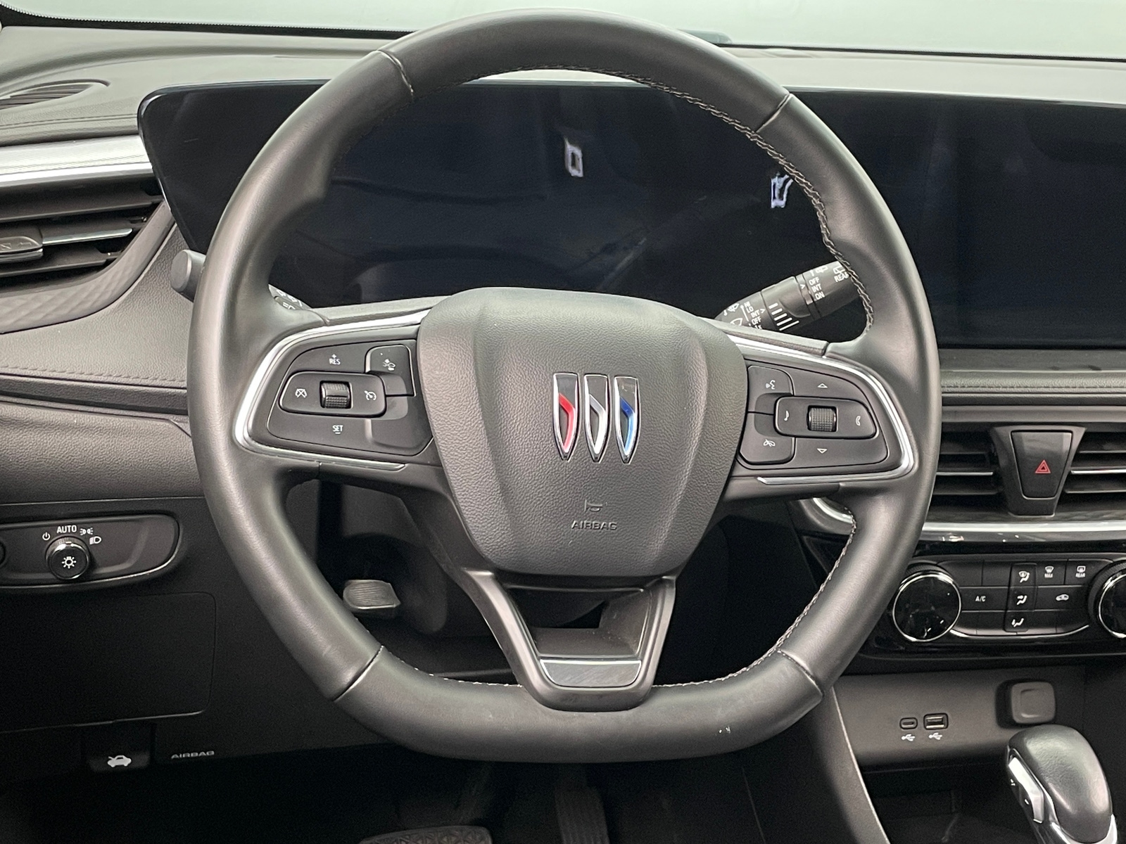 Thumbnail: 2024 Buick Encore GX - 4