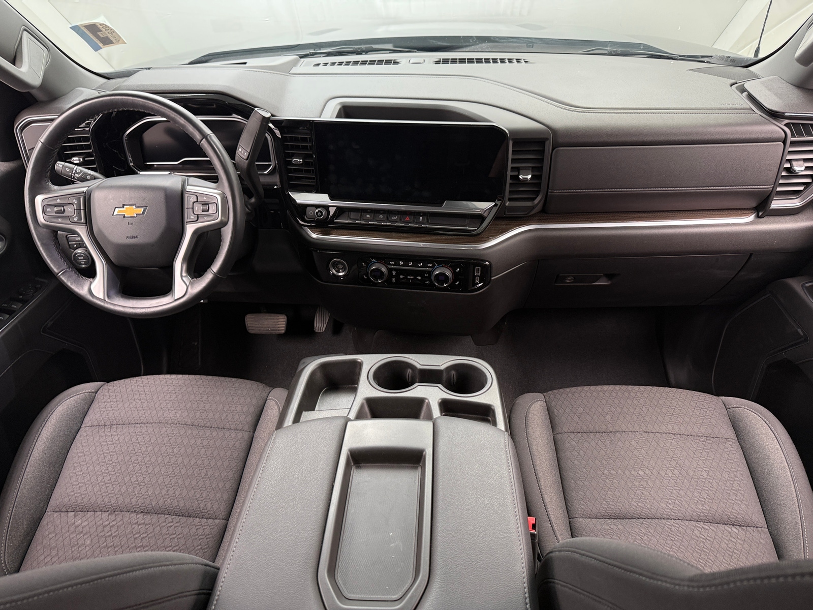 Thumbnail: 2022 Chevrolet Silverado 1500 - 3