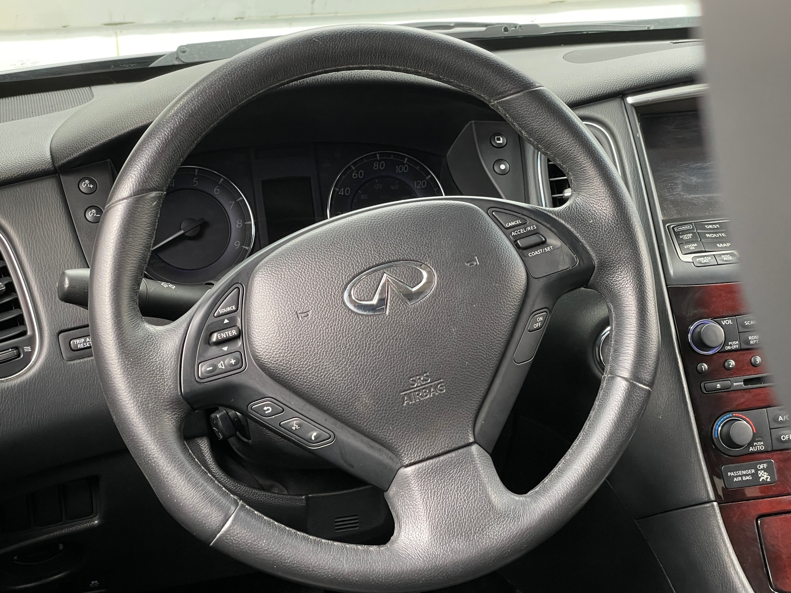 Thumbnail: 2015 INFINITI QX50 - 4