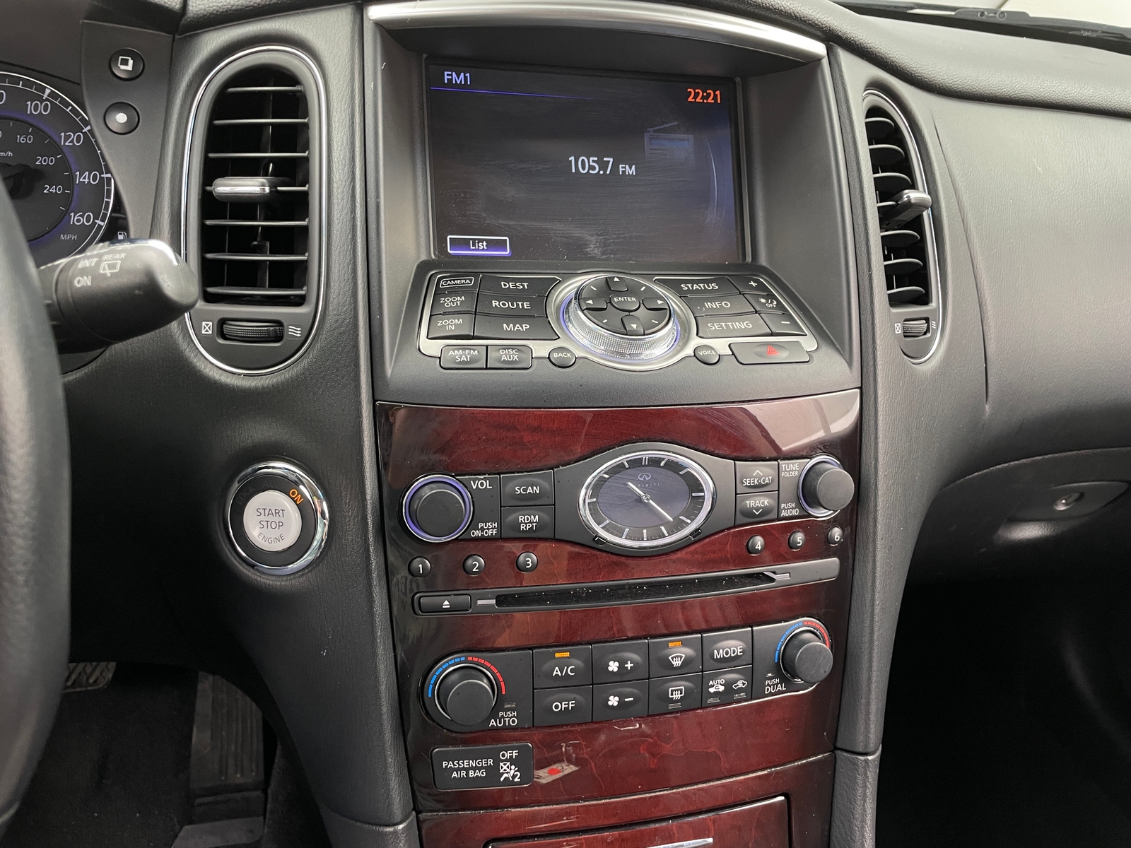 Thumbnail: 2015 INFINITI QX50 - 3