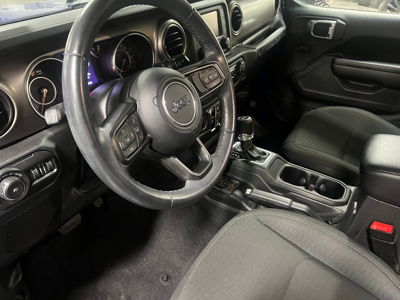 Thumbnail: 2020 Jeep Wrangler - 5
