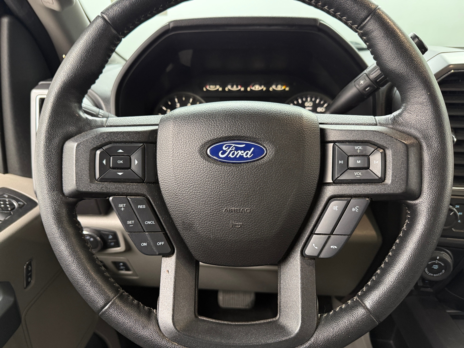 Thumbnail: 2018 Ford Econoline - 5