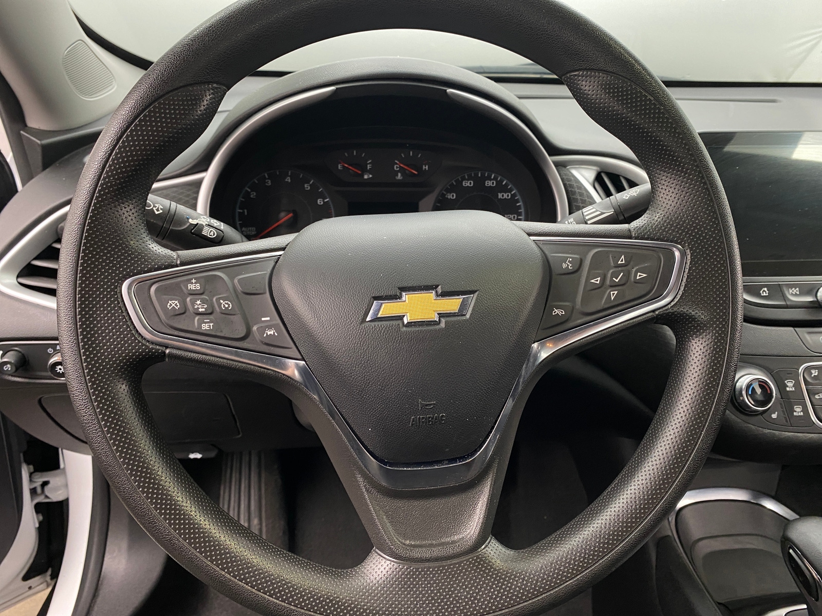 Thumbnail: 2024 Chevrolet Malibu - 5
