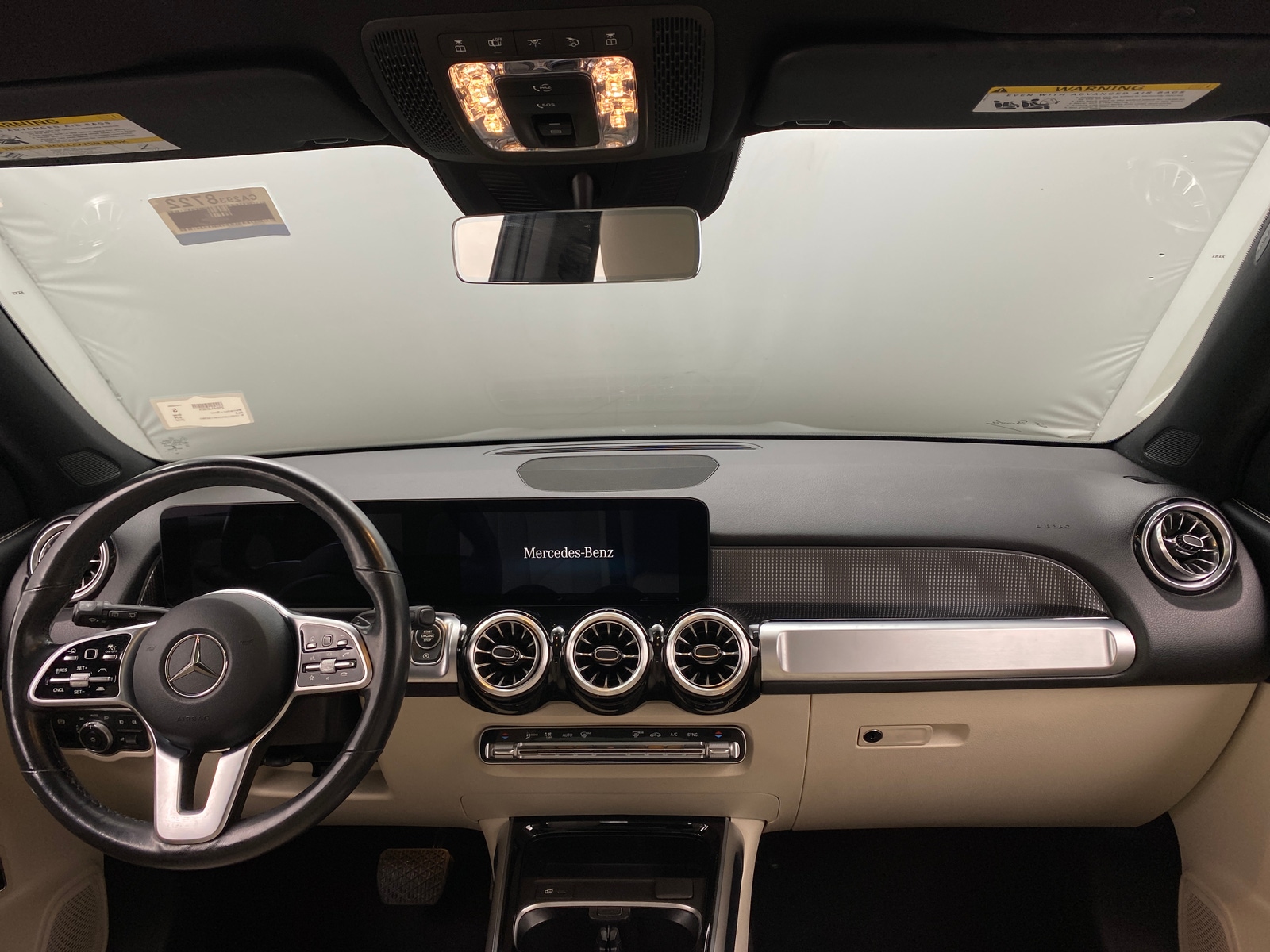 Thumbnail: 2022 Mercedes-Benz GLB - 2