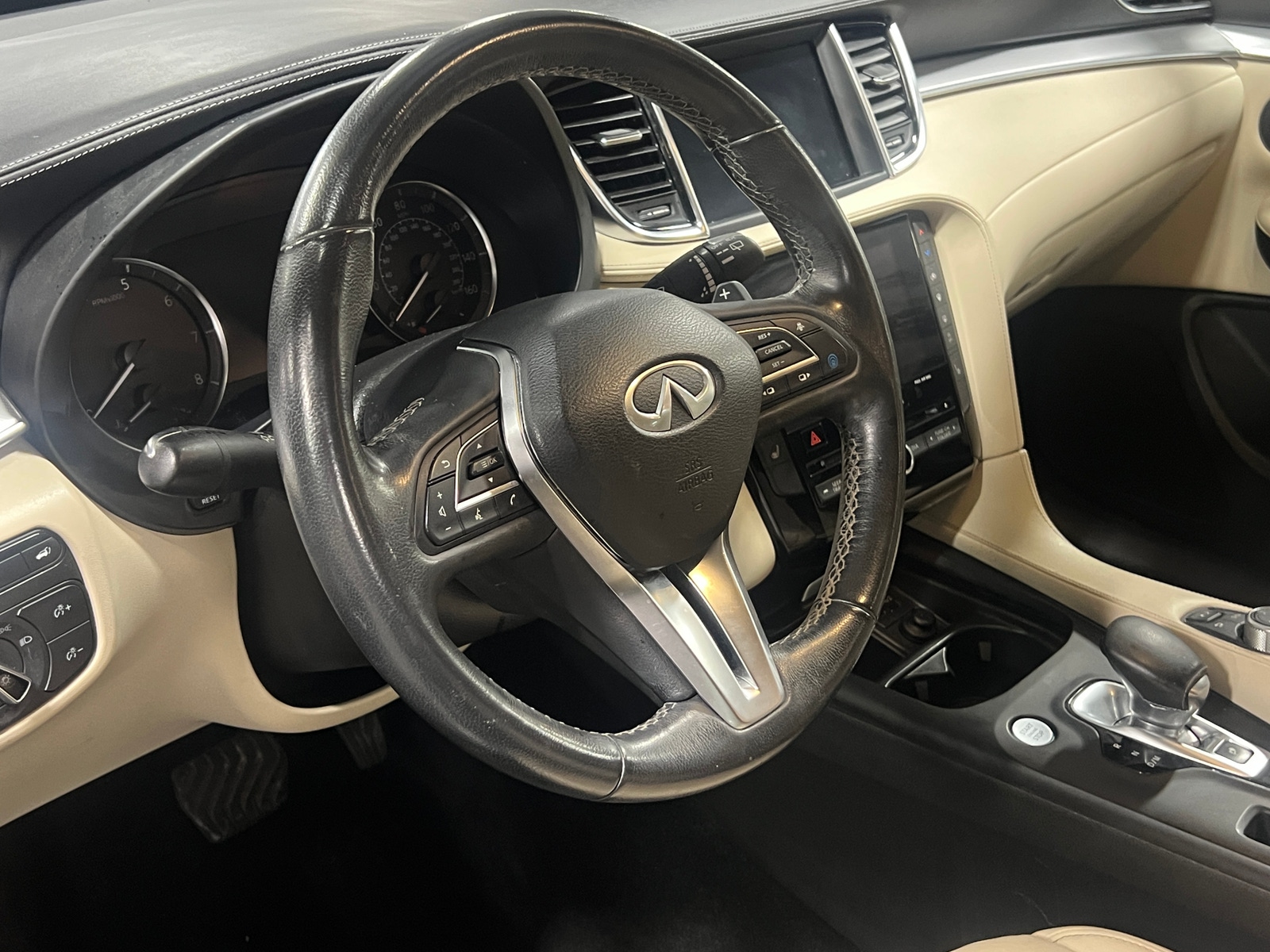 Thumbnail: 2021 INFINITI QX50 - 4