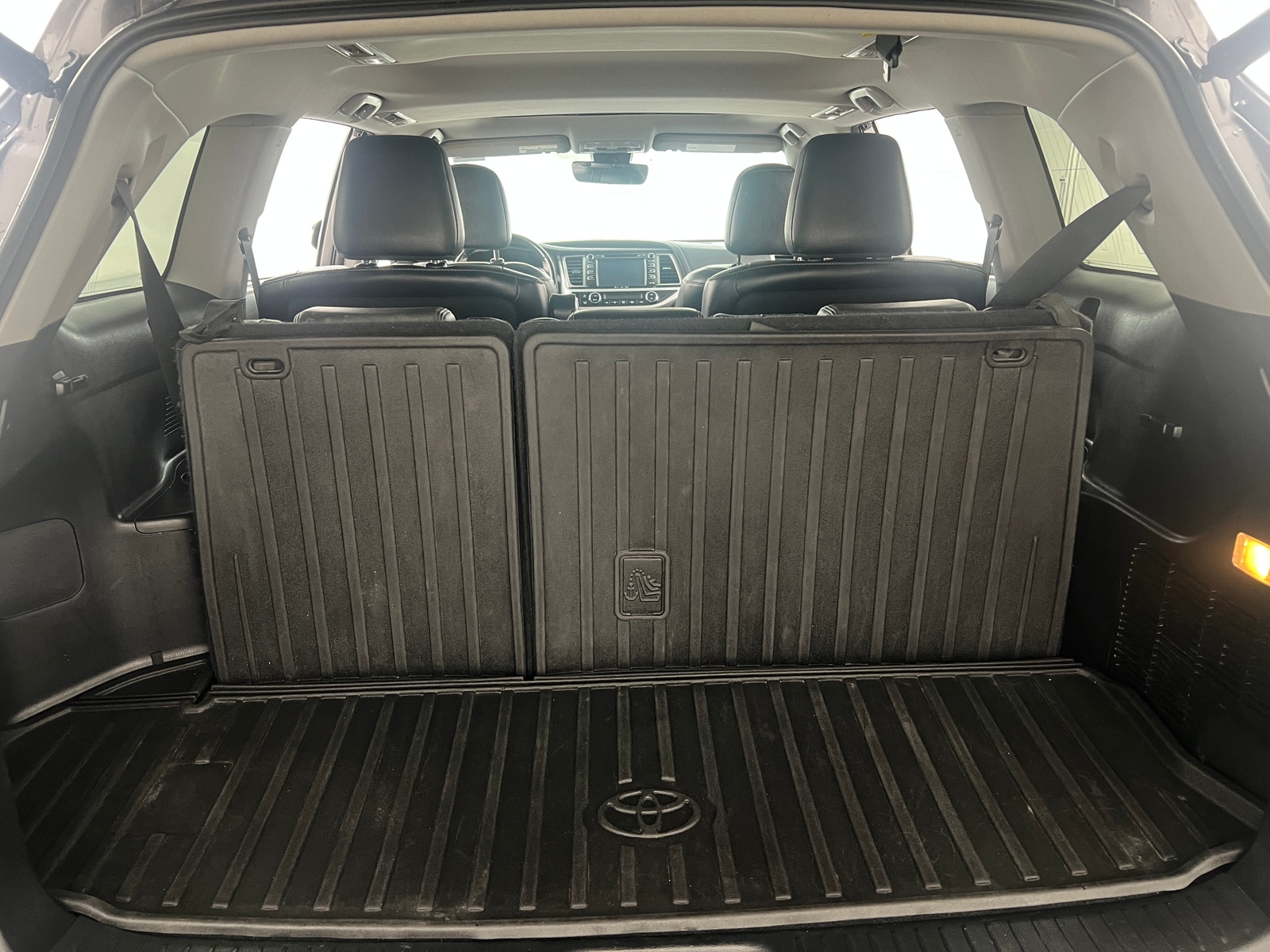 Thumbnail: 2018 Toyota Highlander - 6