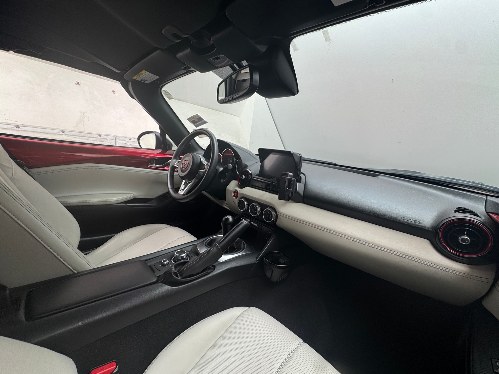 Thumbnail: 2021 Mazda MX-5 Miata - 2