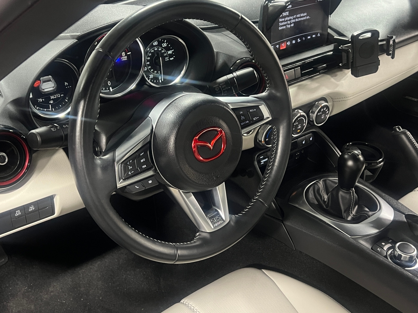 Thumbnail: 2021 Mazda MX-5 Miata - 4