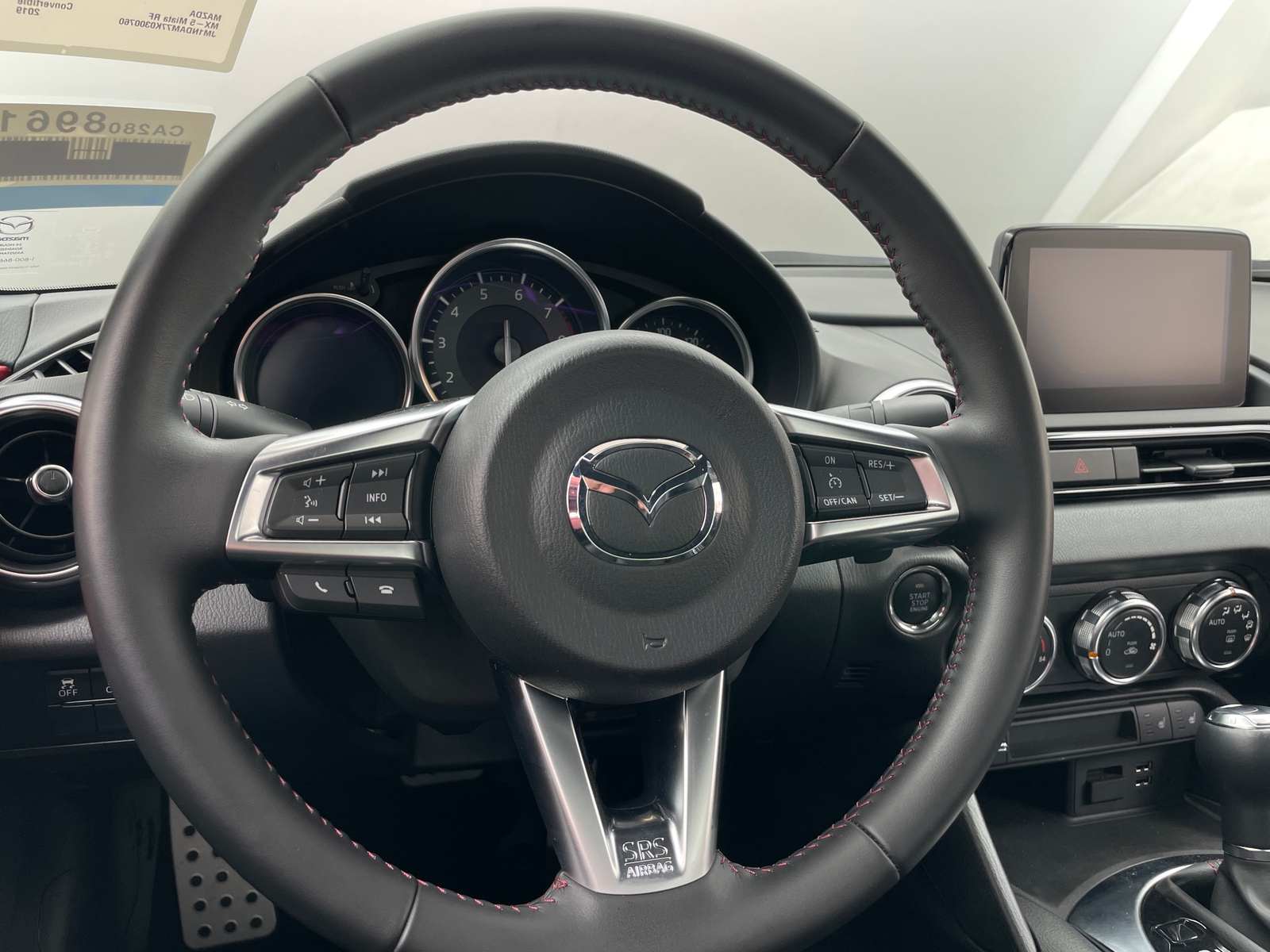 Thumbnail: 2019 Mazda MX-5 Miata - 3
