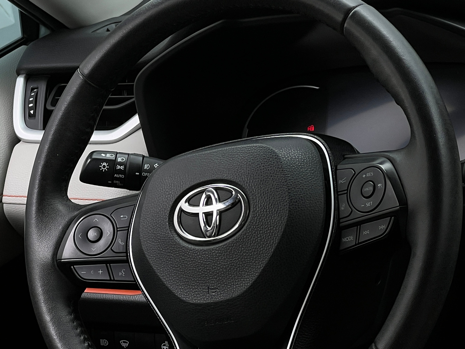 Thumbnail: 2021 Toyota RAV4 - 5