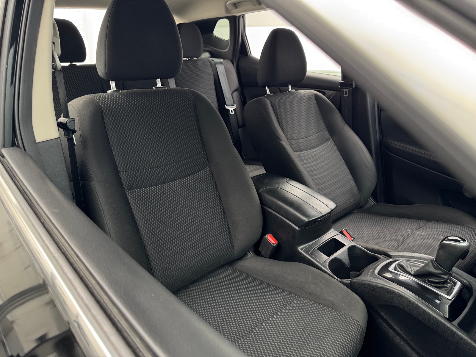 Thumbnail: 2020 Nissan Rogue Sport - 2
