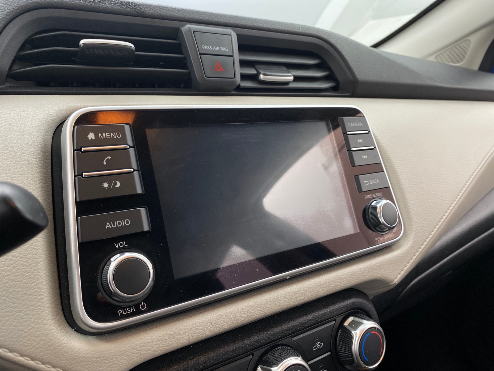 Thumbnail: 2022 Nissan Versa - 4
