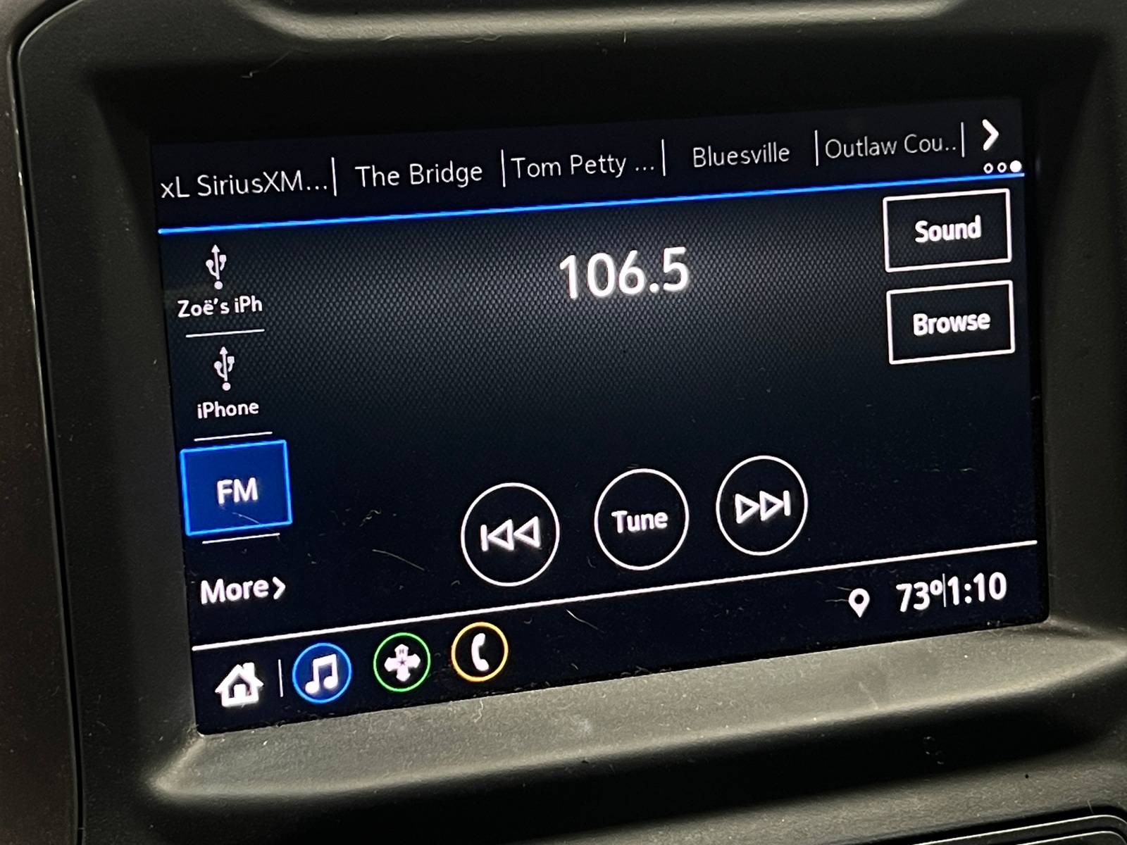 Thumbnail: 2021 Chevrolet Silverado 1500 - 4