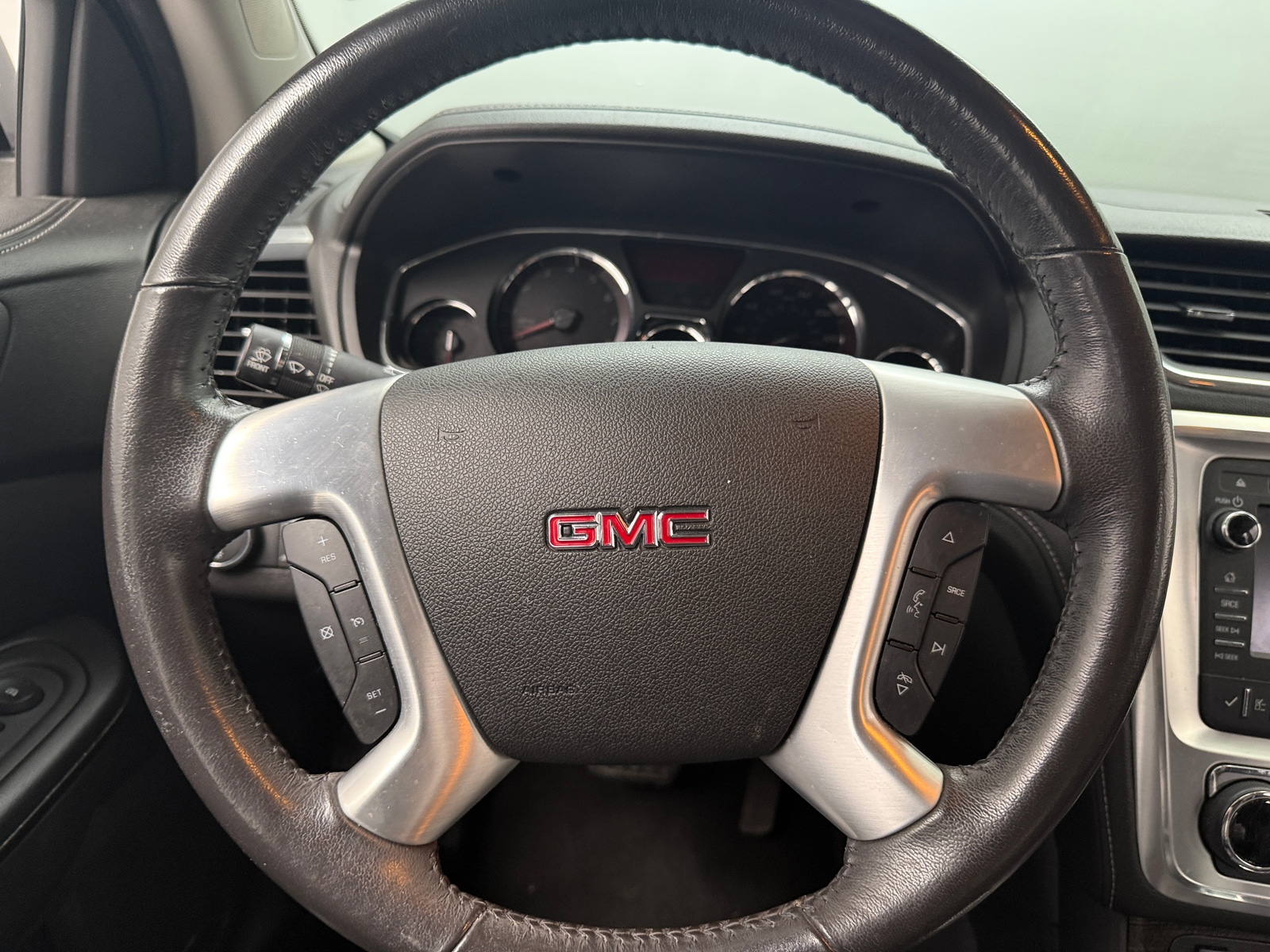 Thumbnail: 2015 GMC Acadia - 4