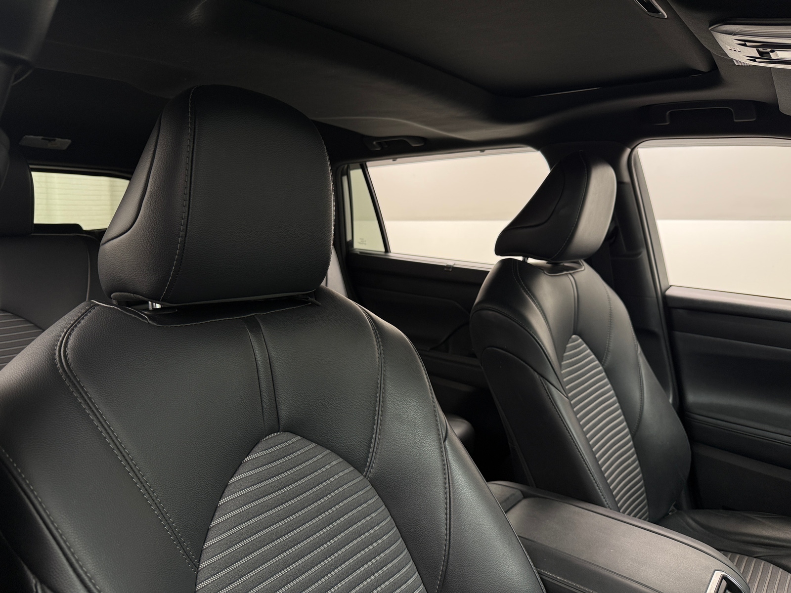 Thumbnail: 2021 Toyota Highlander - 2