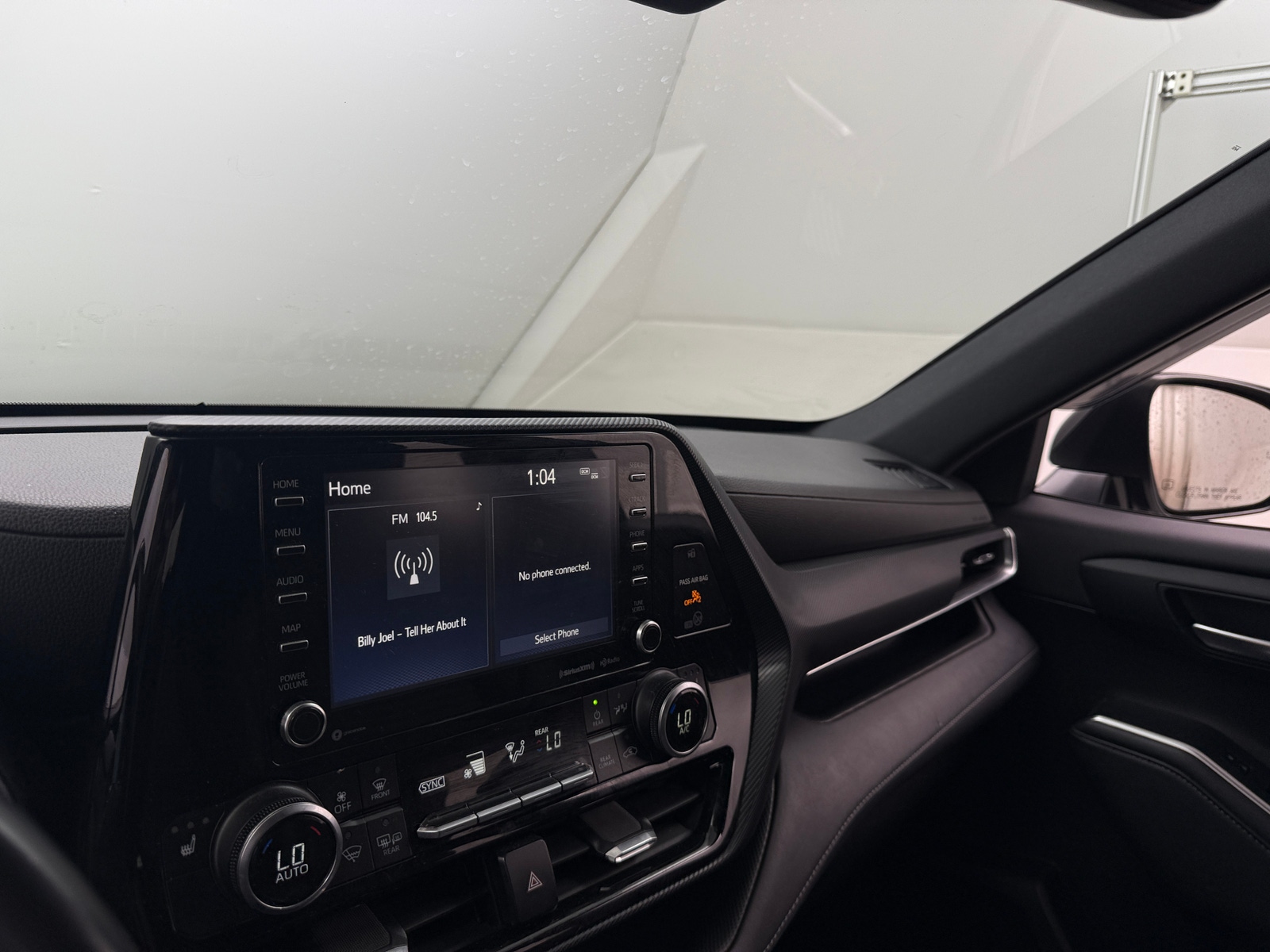 Thumbnail: 2021 Toyota Highlander - 4