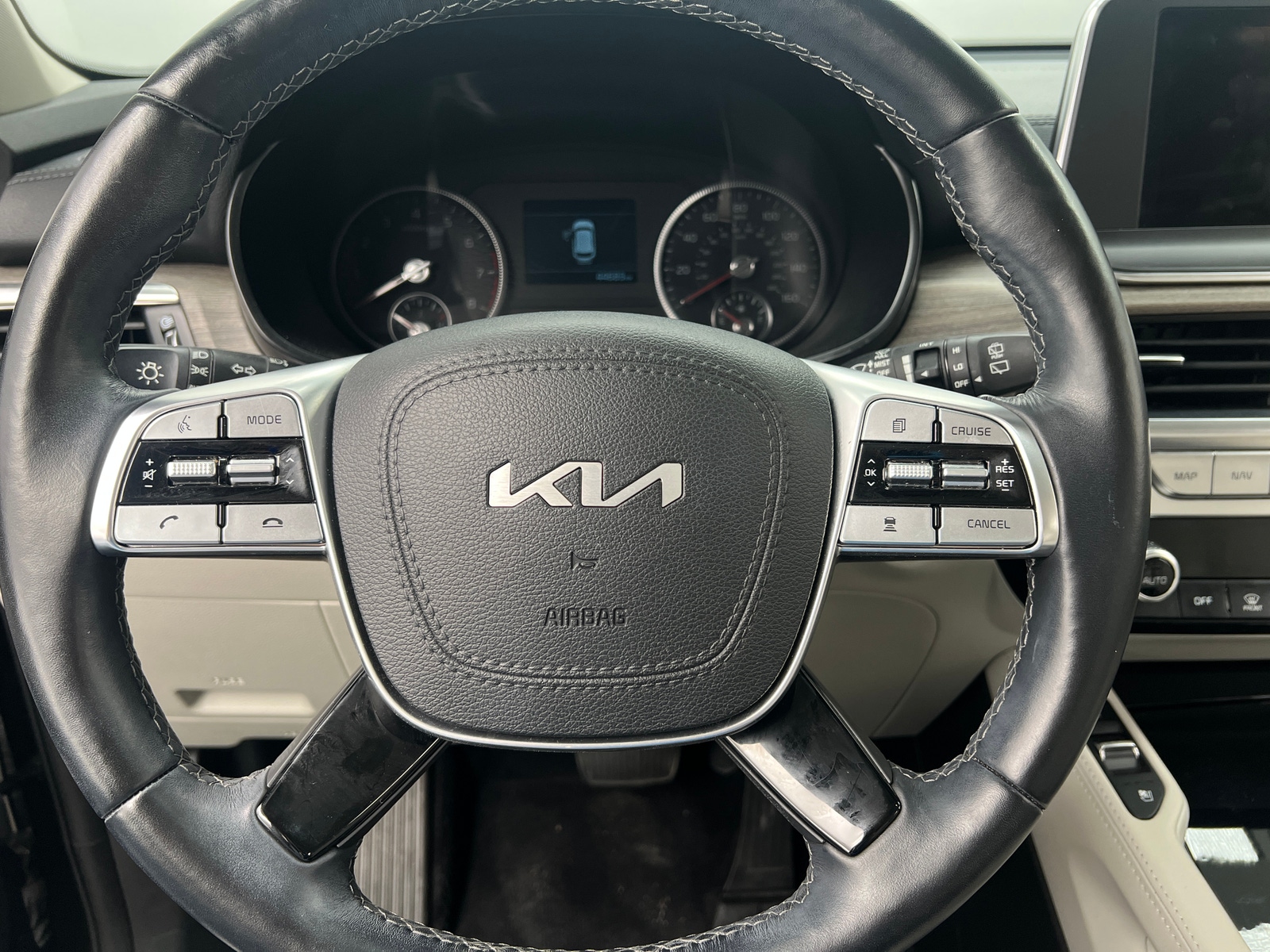 Thumbnail: 2022 Kia Telluride - 4