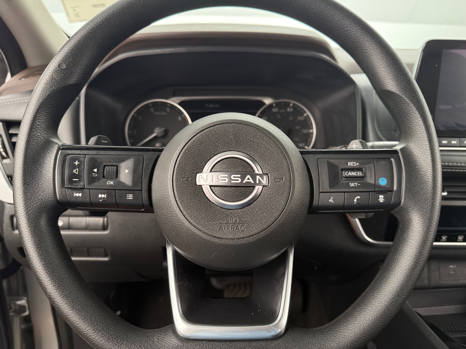 Thumbnail: 2023 Nissan Rogue - 5