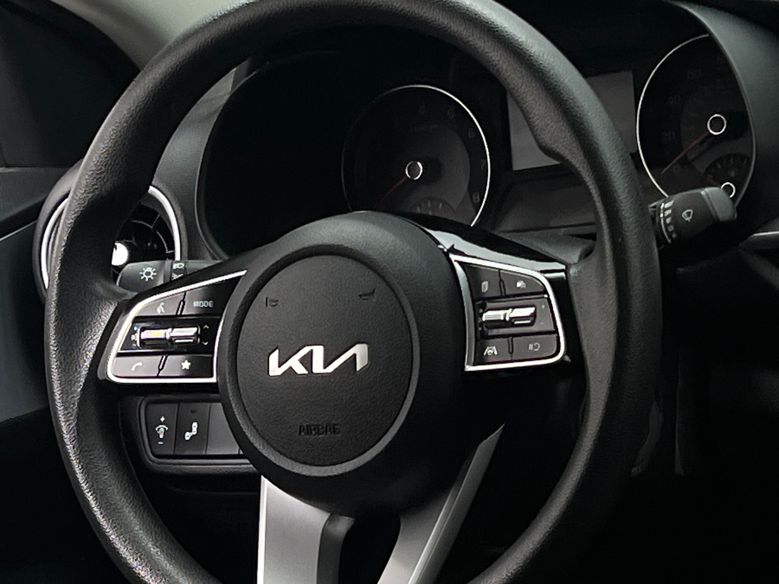 Thumbnail: 2024 Kia Forte - 5