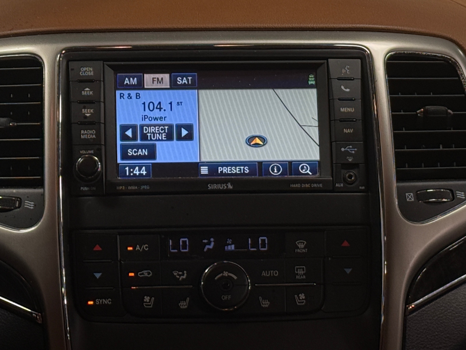 Thumbnail: 2012 Jeep Grand Cherokee - 3