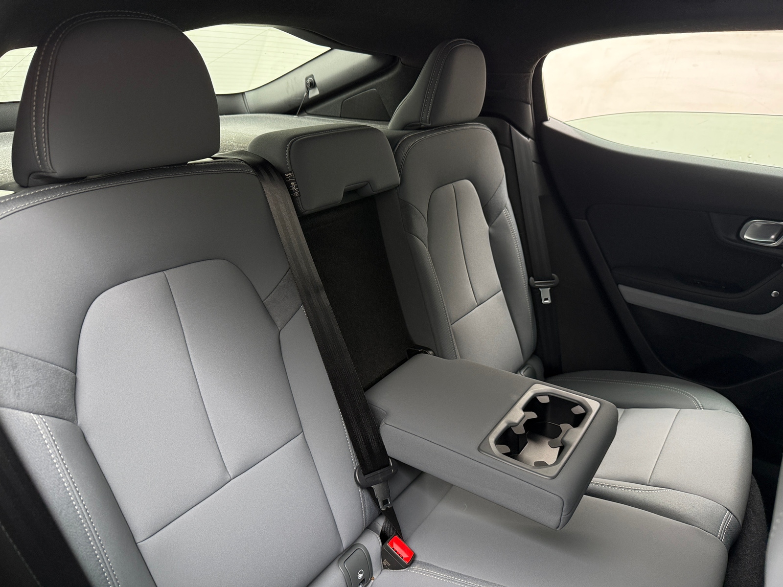 Thumbnail: 2021 Polestar 2 - 6