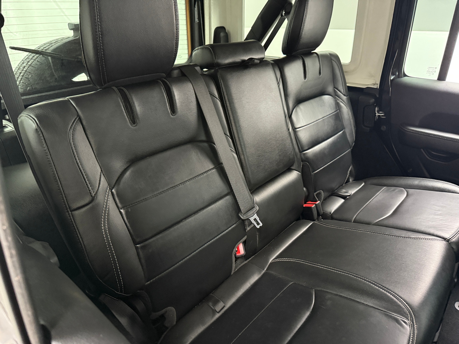 Thumbnail: 2022 Jeep Wrangler - 5